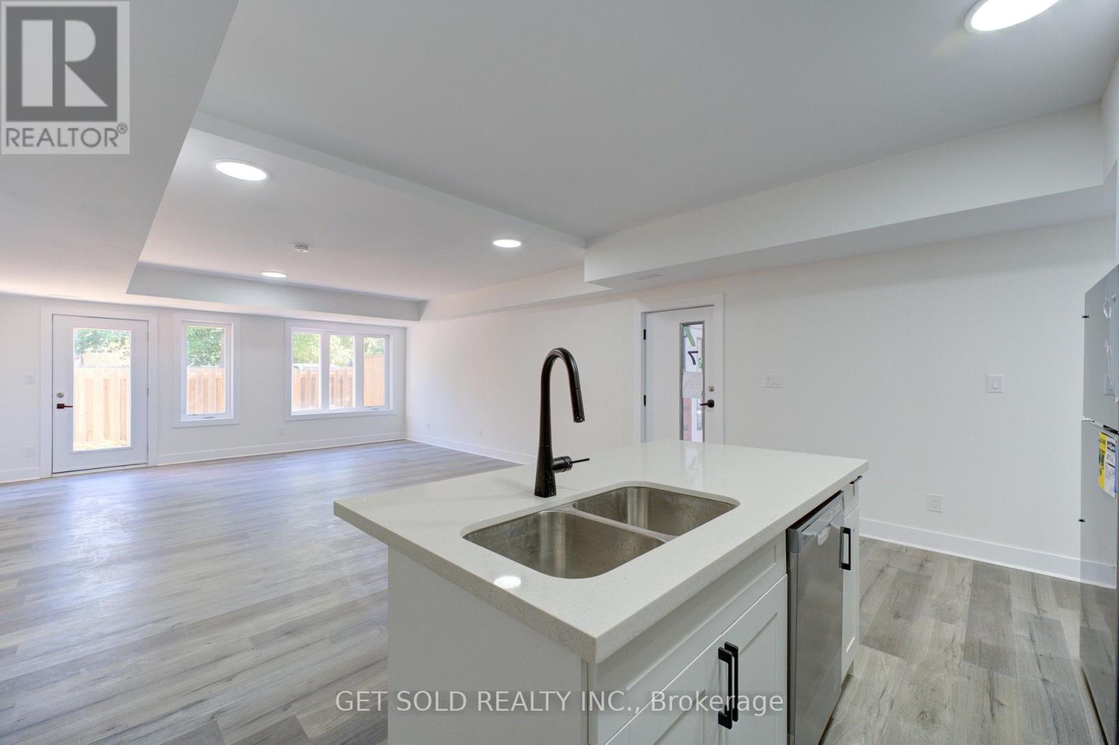#7 6701 THOROLD STONE ROAD - 1