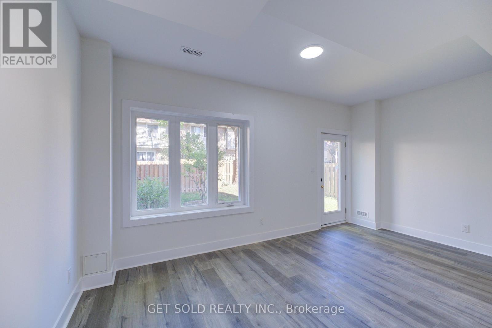 #7 6701 THOROLD STONE ROAD - 12