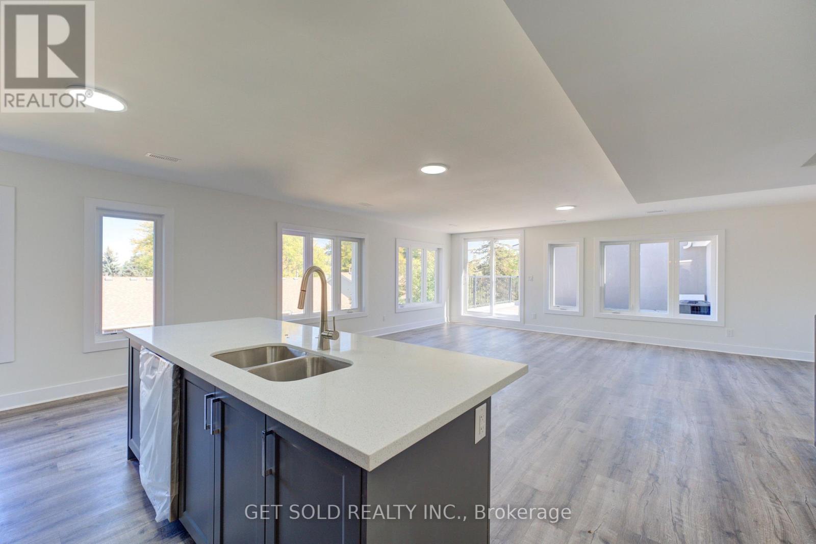 #11 6701 THOROLD STONE ROAD - 1