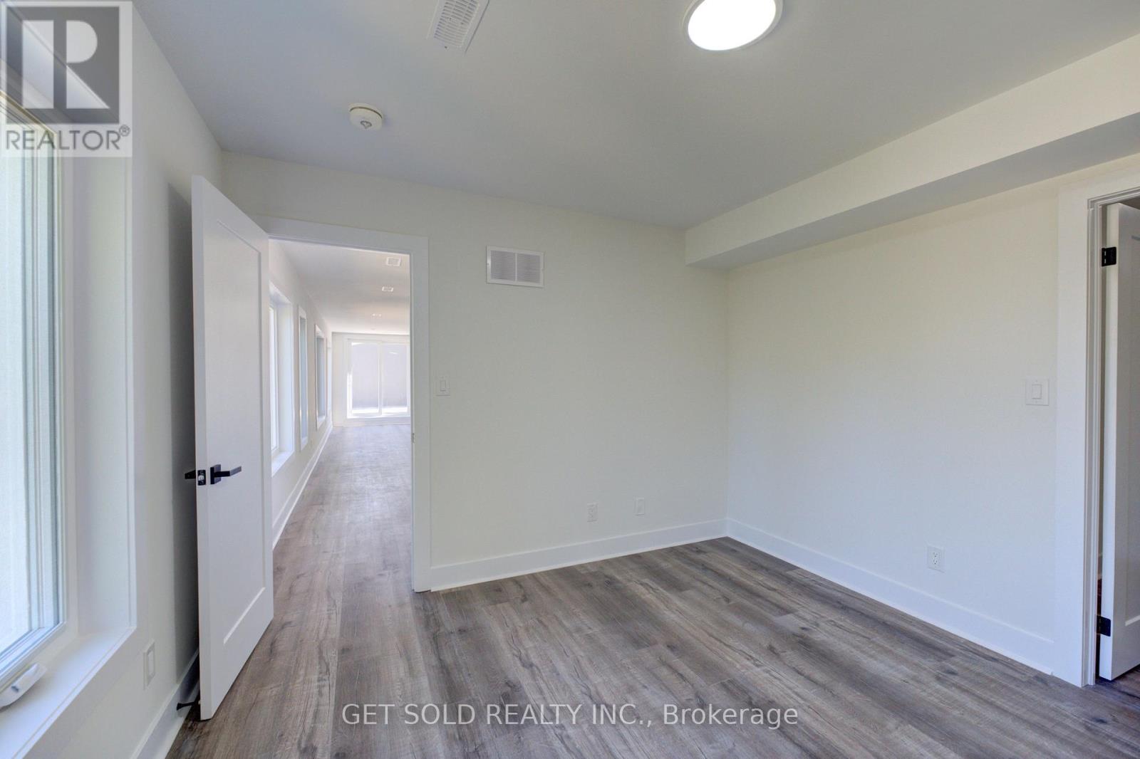#11 6701 THOROLD STONE ROAD - 16