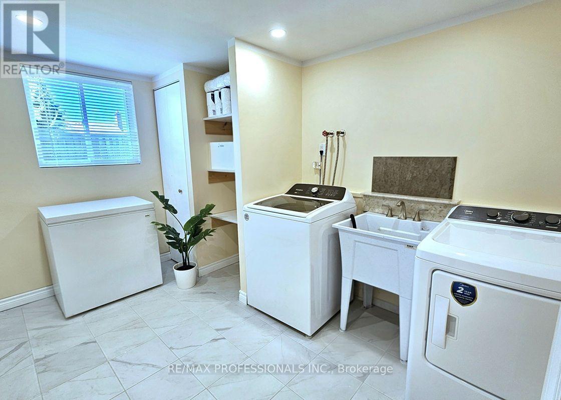 7 BERKO AVENUE - 36
