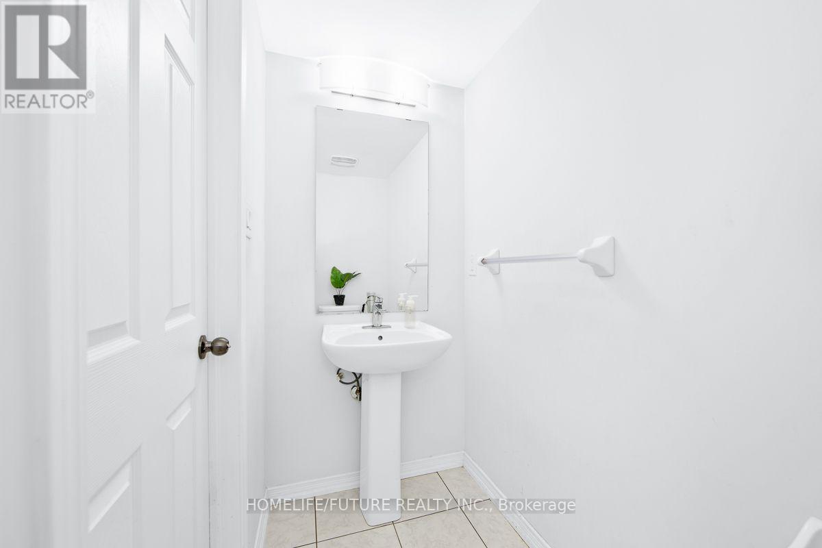 33 COLE CRESCENT - 10