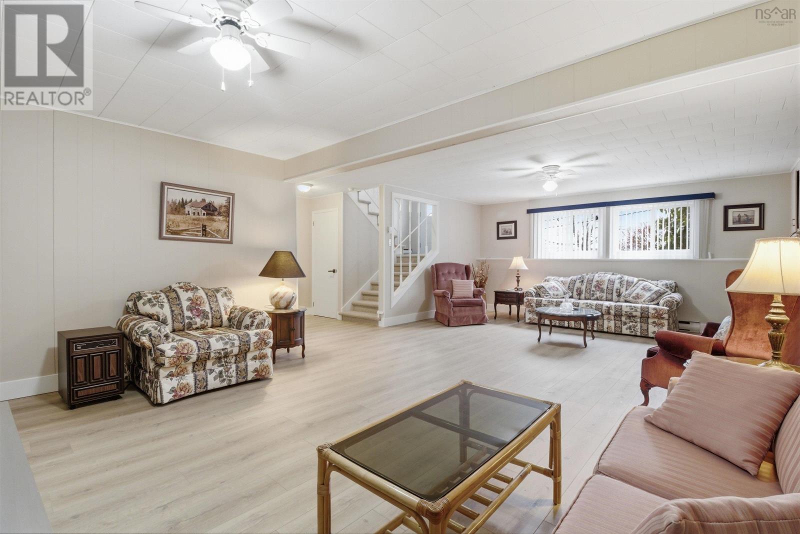 55 Oakmount Drive - 26
