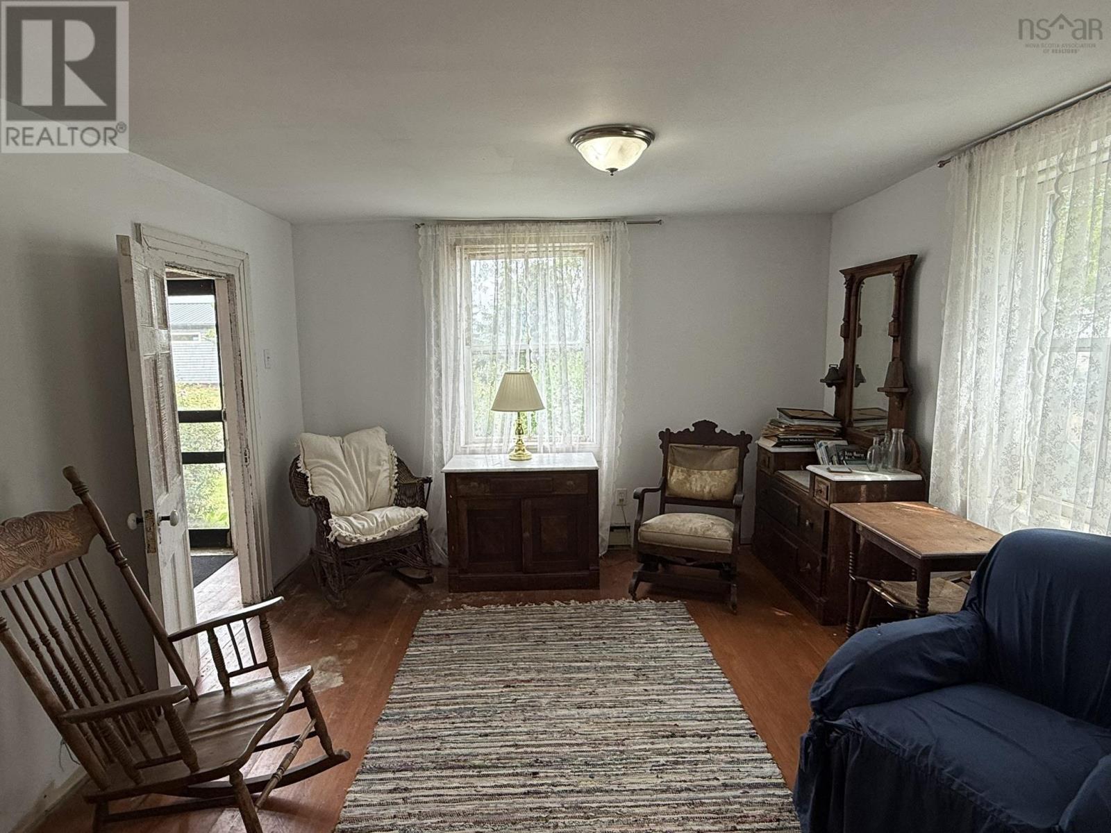 13886 Highway 6 - 5