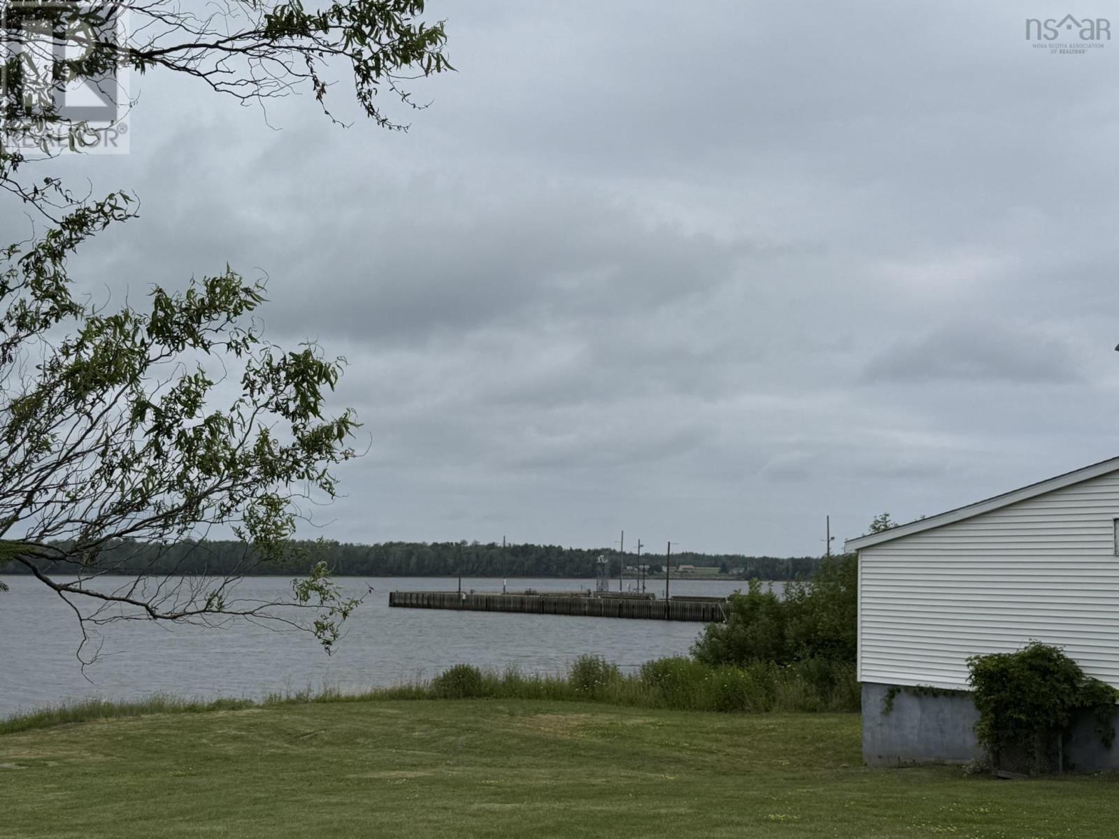 13886 Highway 6 - Image 33
