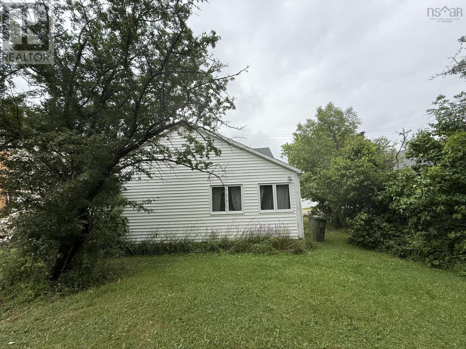 13886 Highway 6 - 37