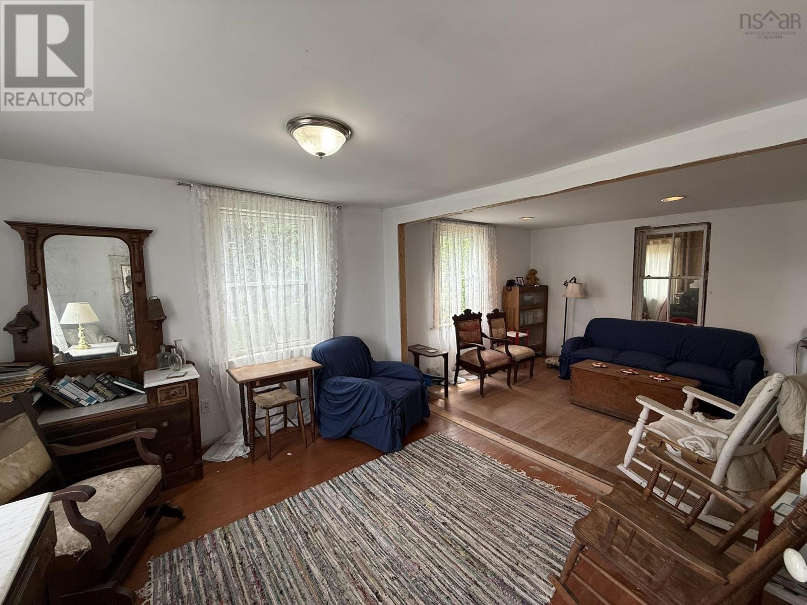 13886 Highway 6 - 8