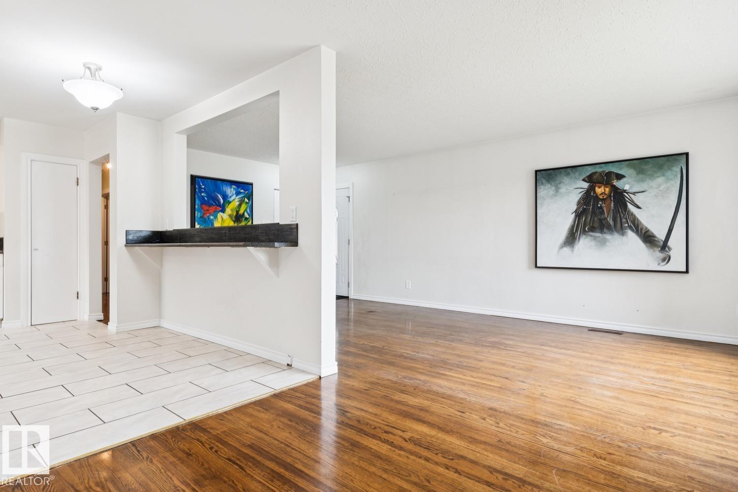 8709 164A ST NW - 10