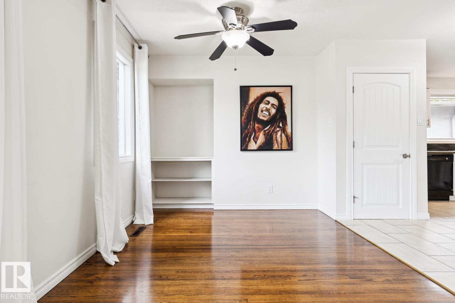 8709 164A ST NW - 11