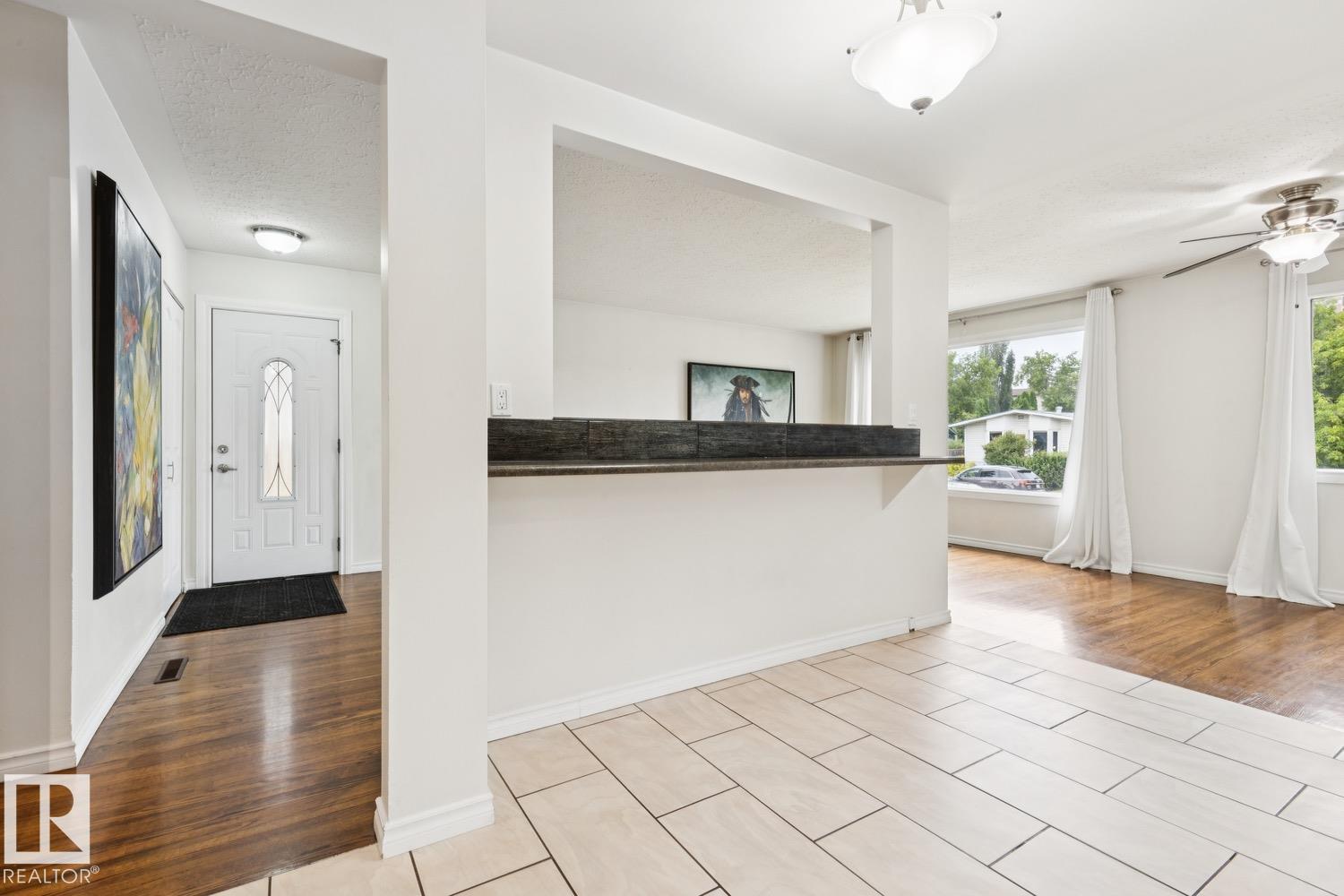8709 164A ST NW - 17