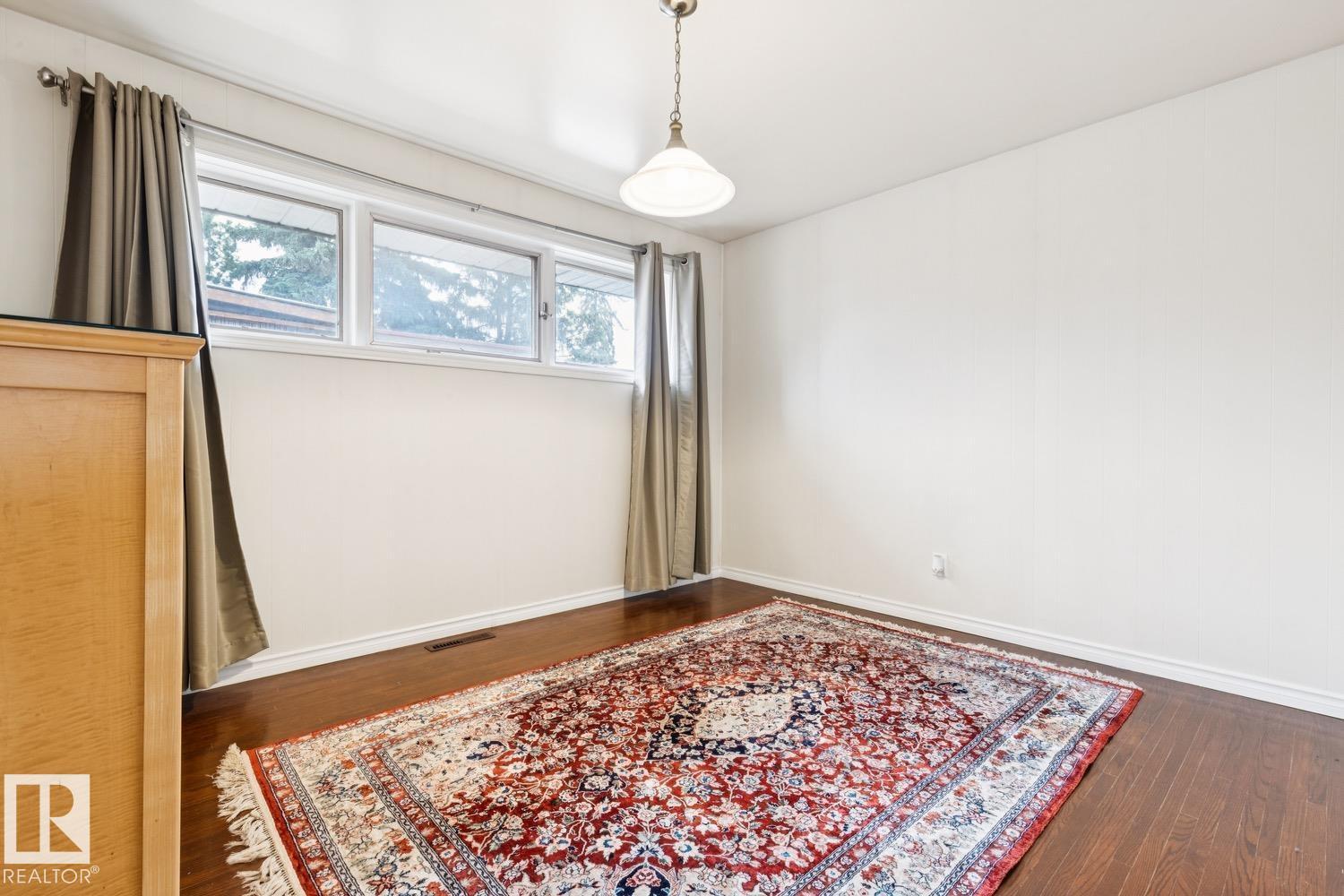 8709 164A ST NW - 19