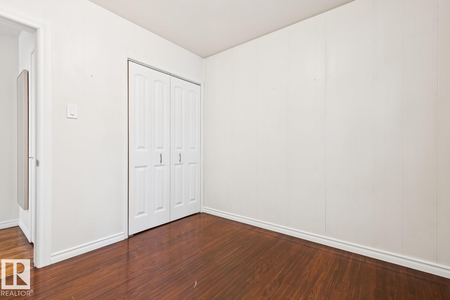 8709 164A ST NW - 25