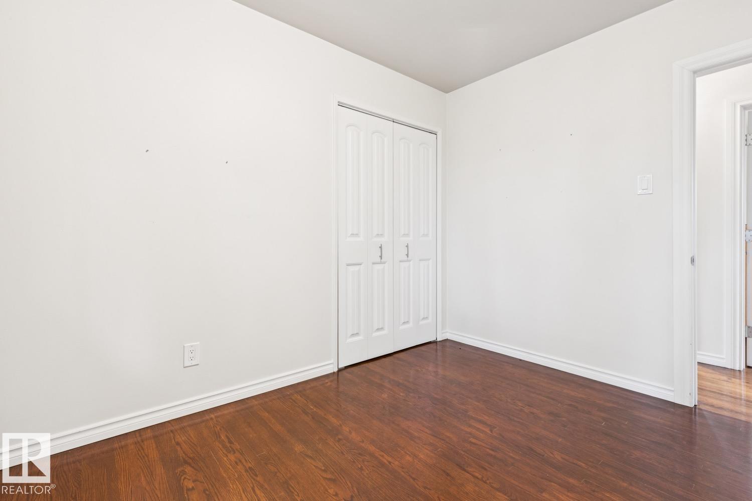 8709 164A ST NW - 26