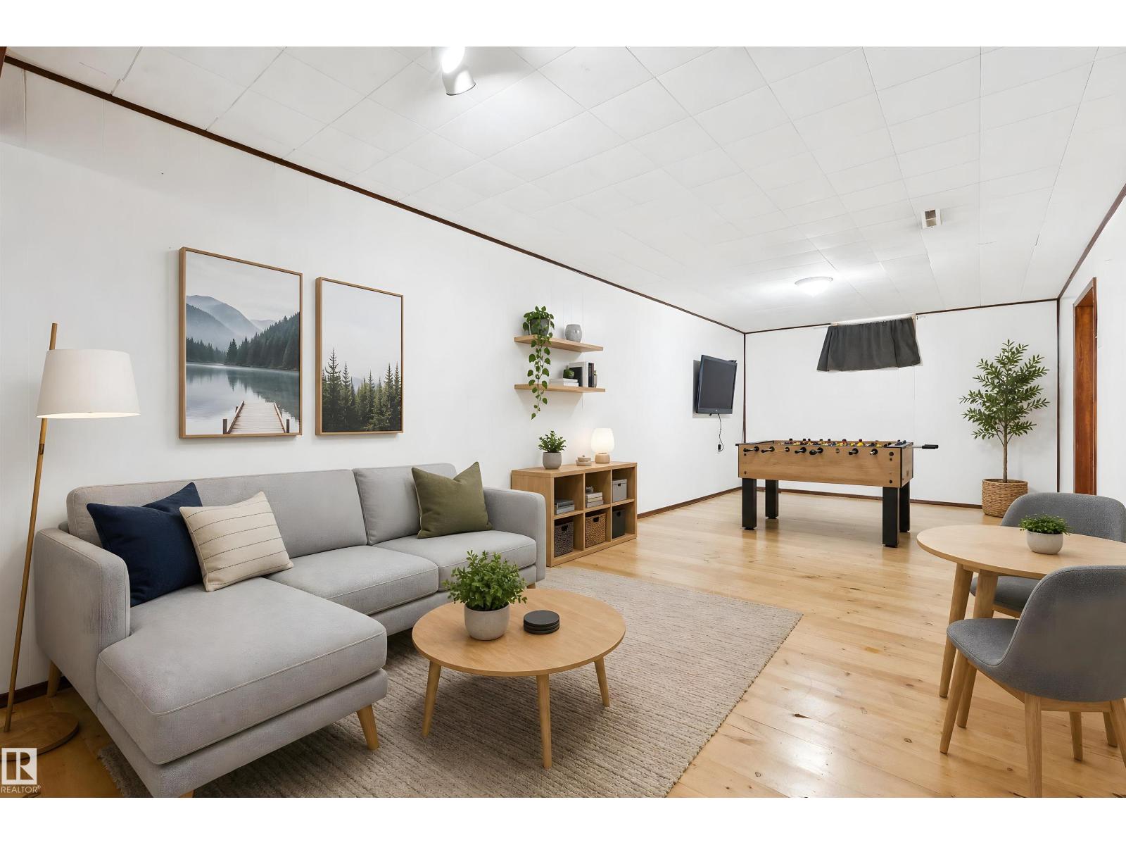 8709 164A ST NW - 27
