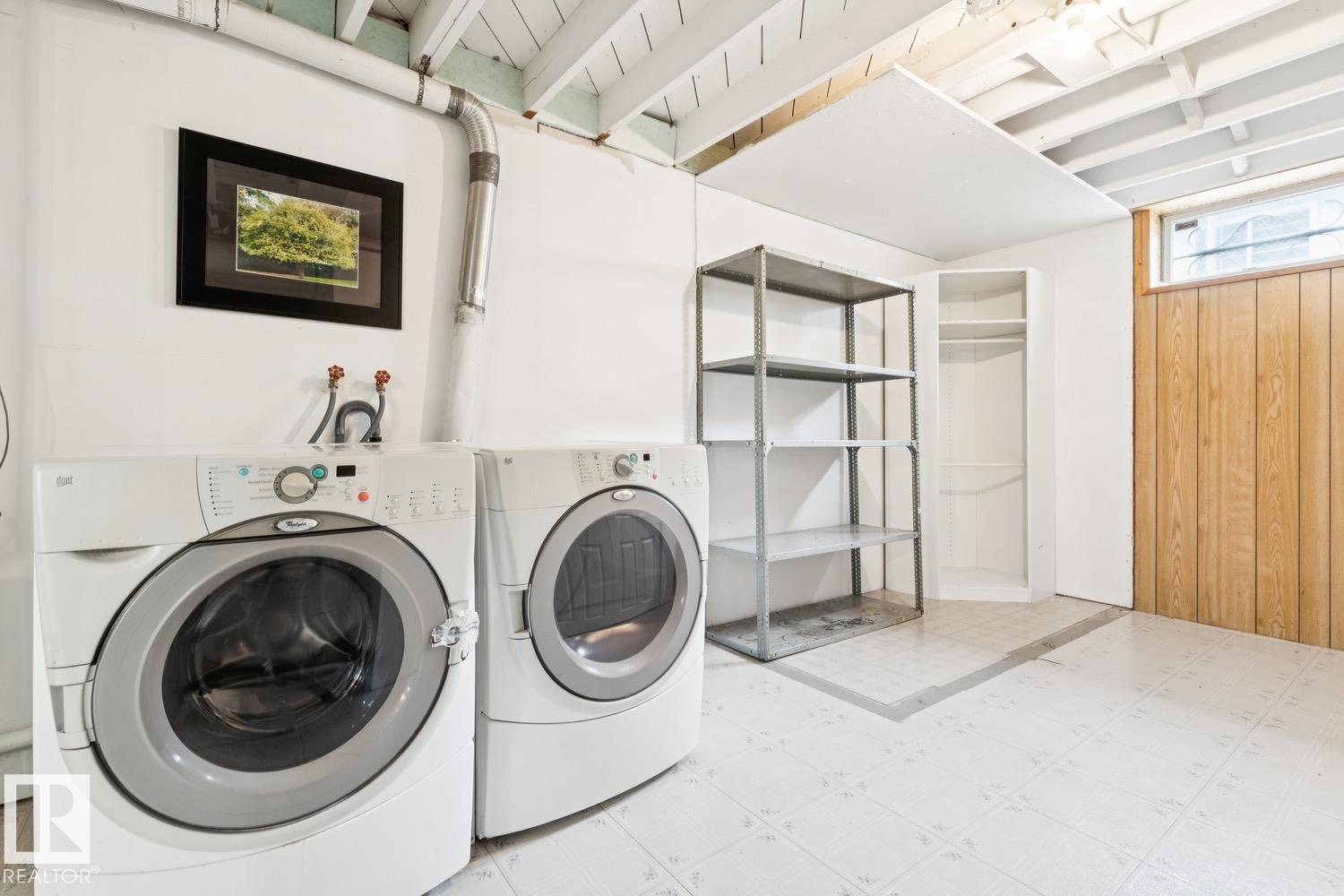 8709 164A ST NW - 33