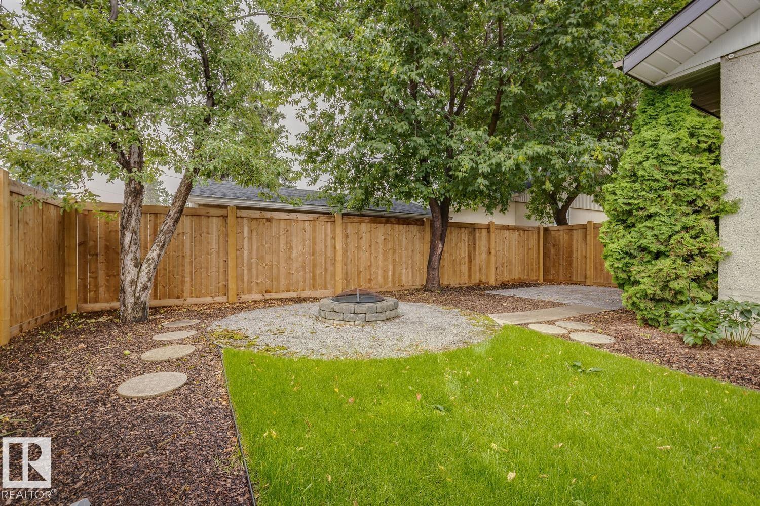 8709 164A ST NW - 37