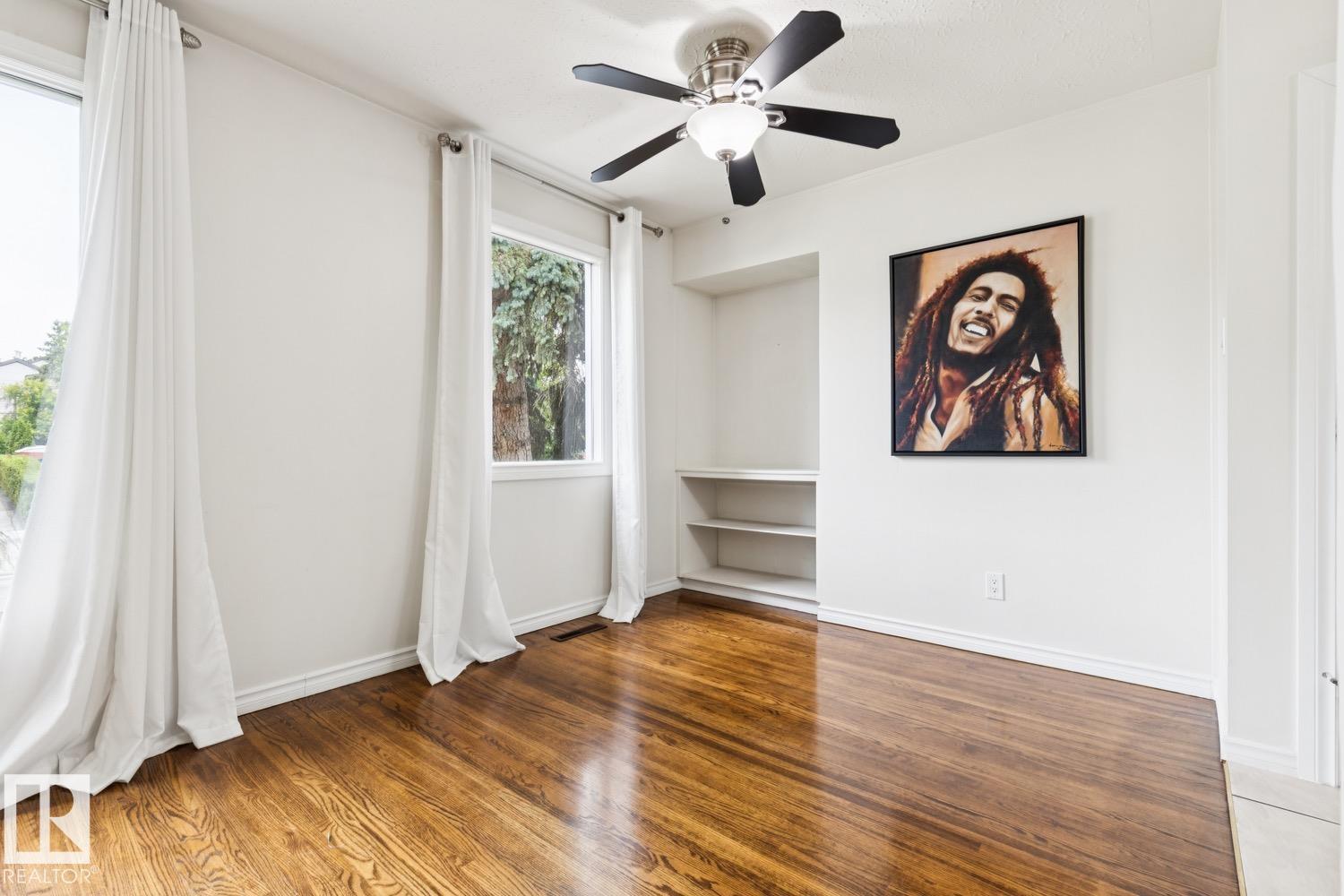 8709 164A ST NW - 9