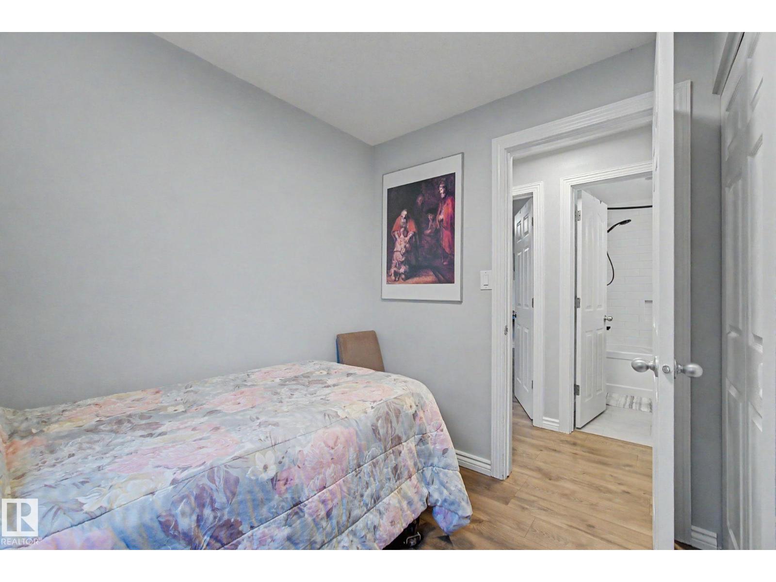 3706 41 AV NW - 22