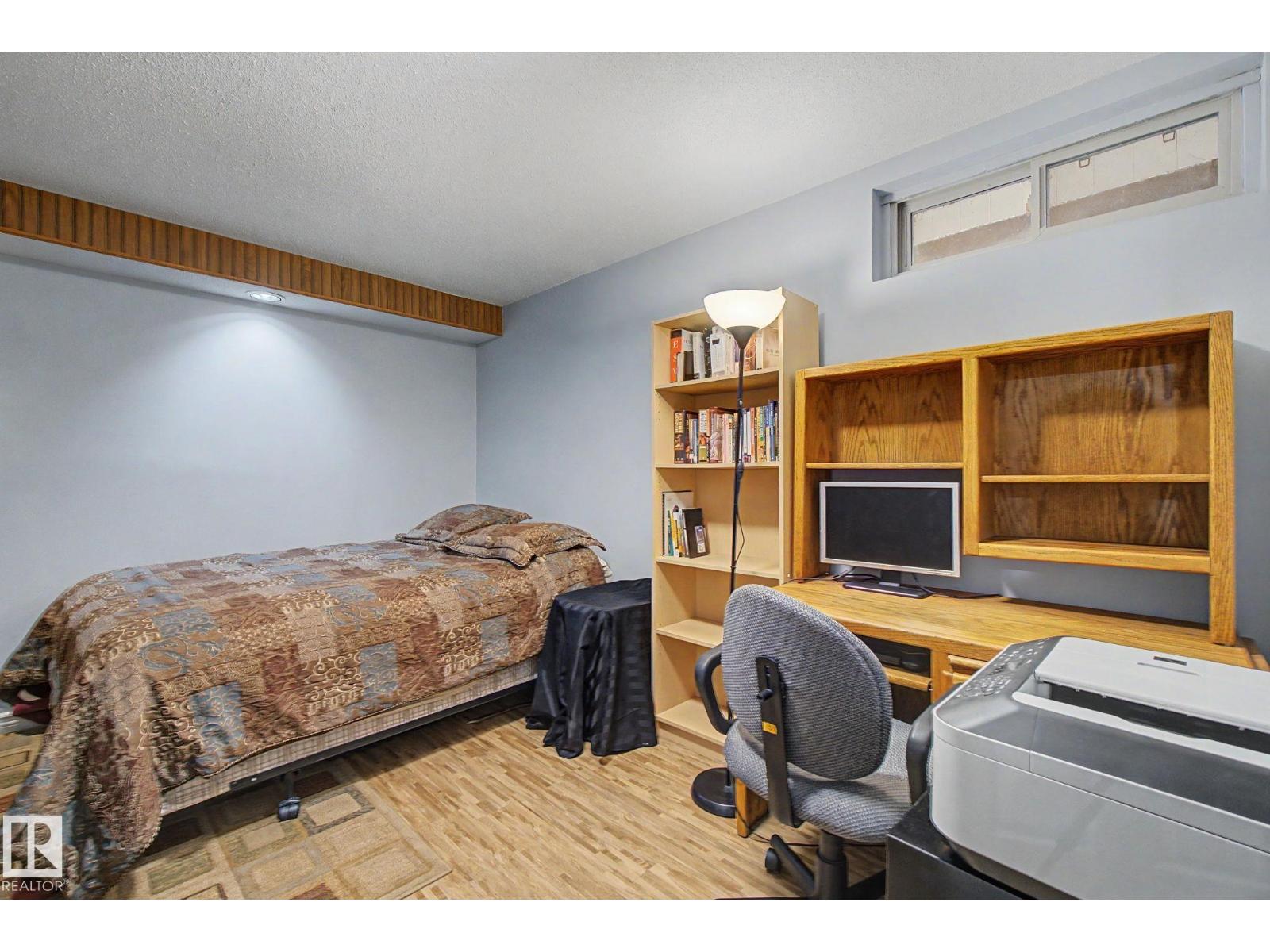3706 41 AV NW - 34