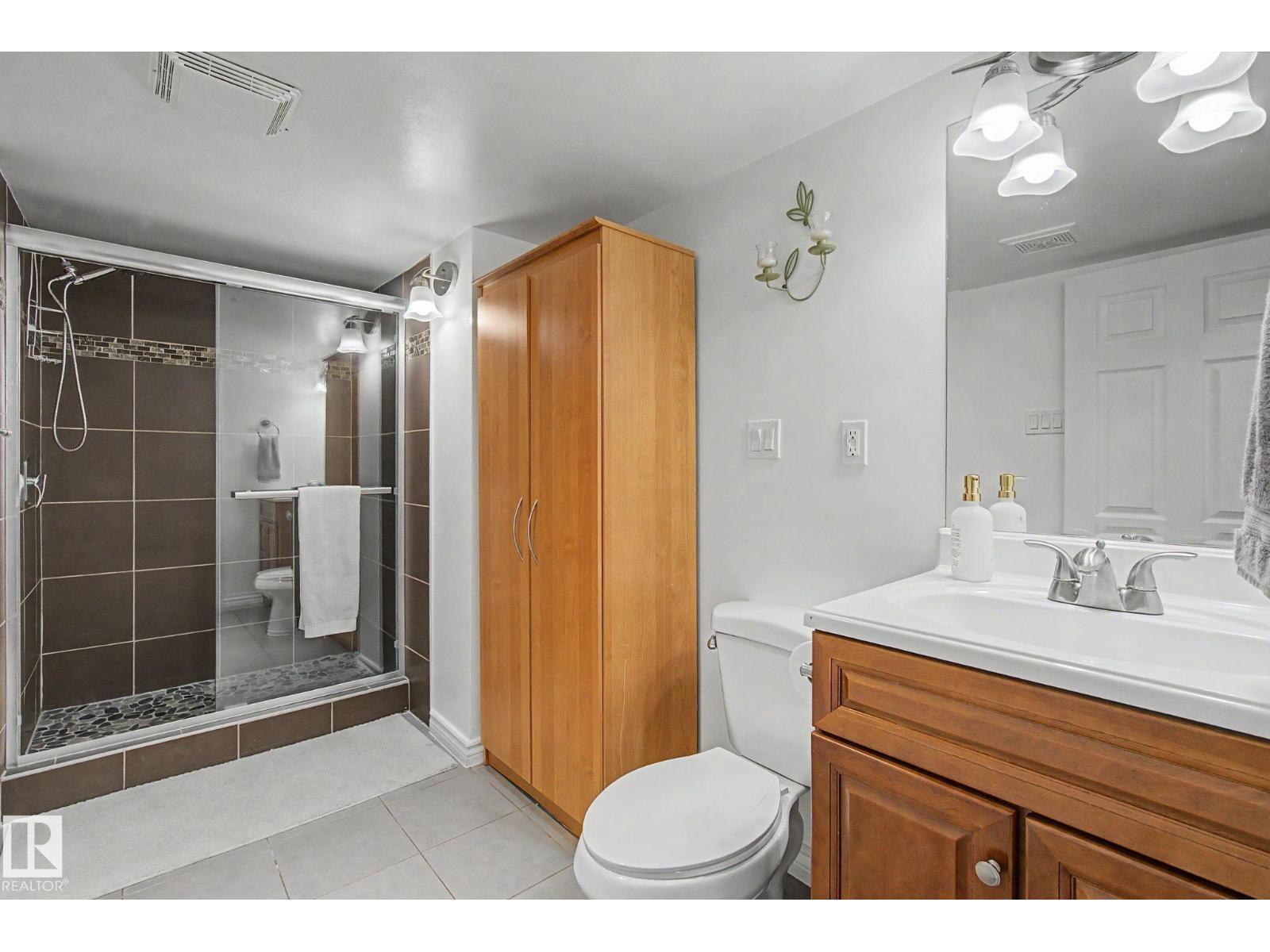 3706 41 AV NW - 37