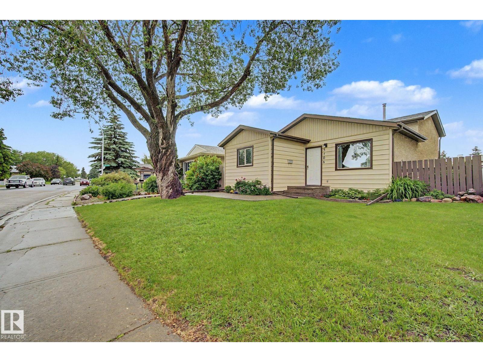 3706 41 AV NW - 41