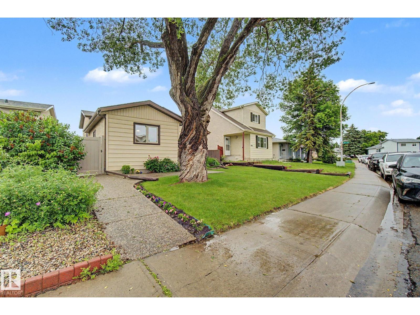 3706 41 AV NW - 42