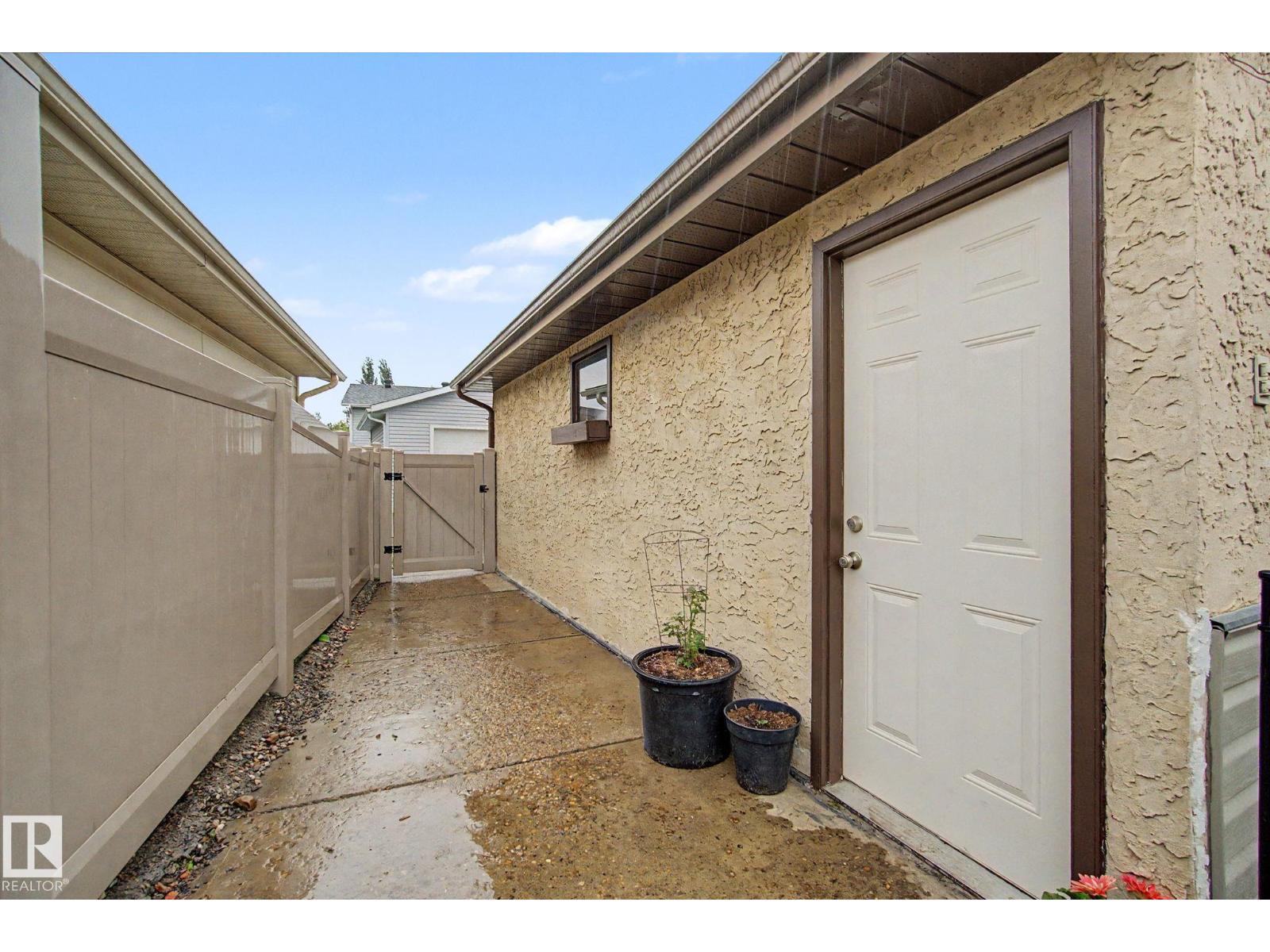 3706 41 AV NW - 48
