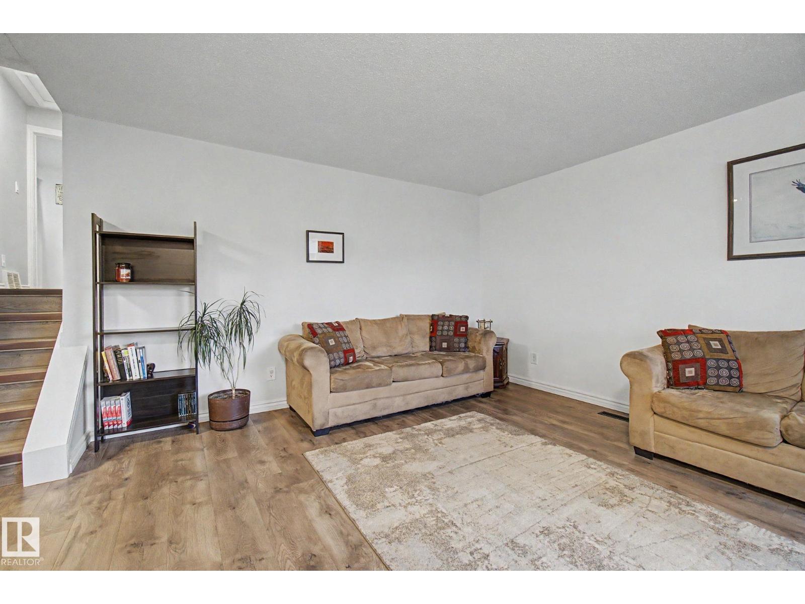 3706 41 AV NW - 5