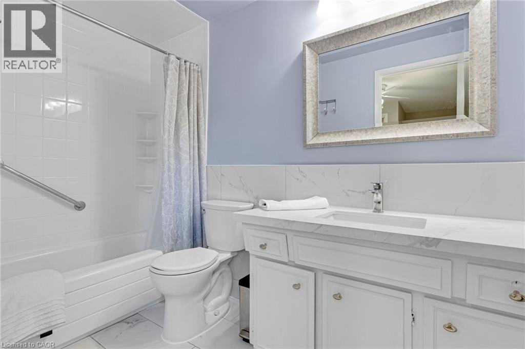 15 LEWIS Crescent - Image 23