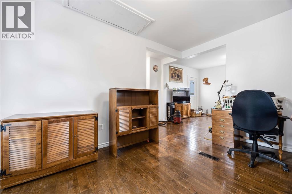 136 DURAND STREET - 23