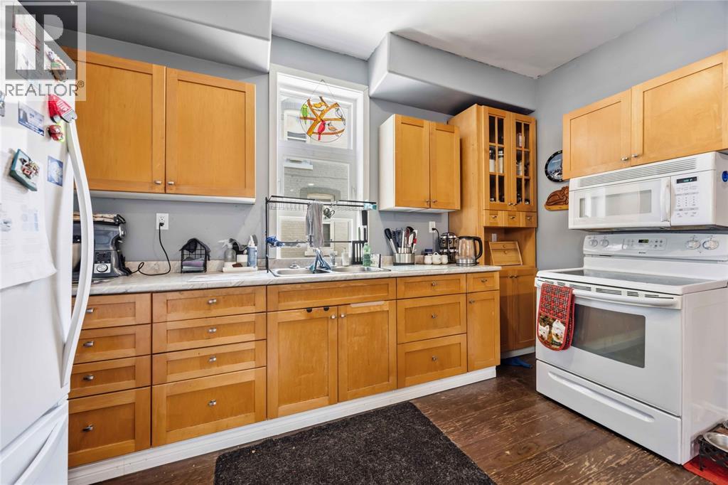 136 DURAND STREET - 11