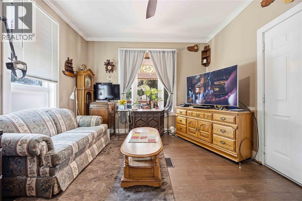 136 DURAND STREET - 16