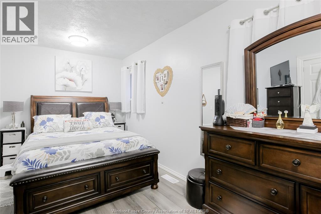3612 KING - 12