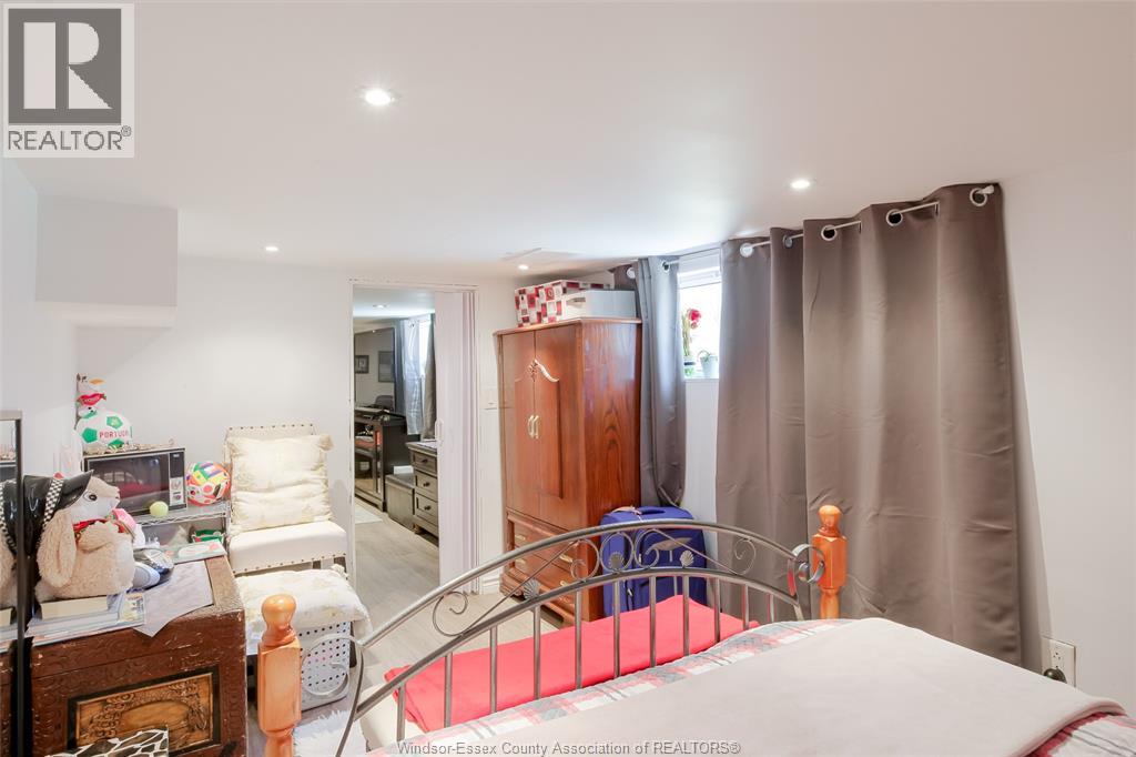 3612 KING - 33