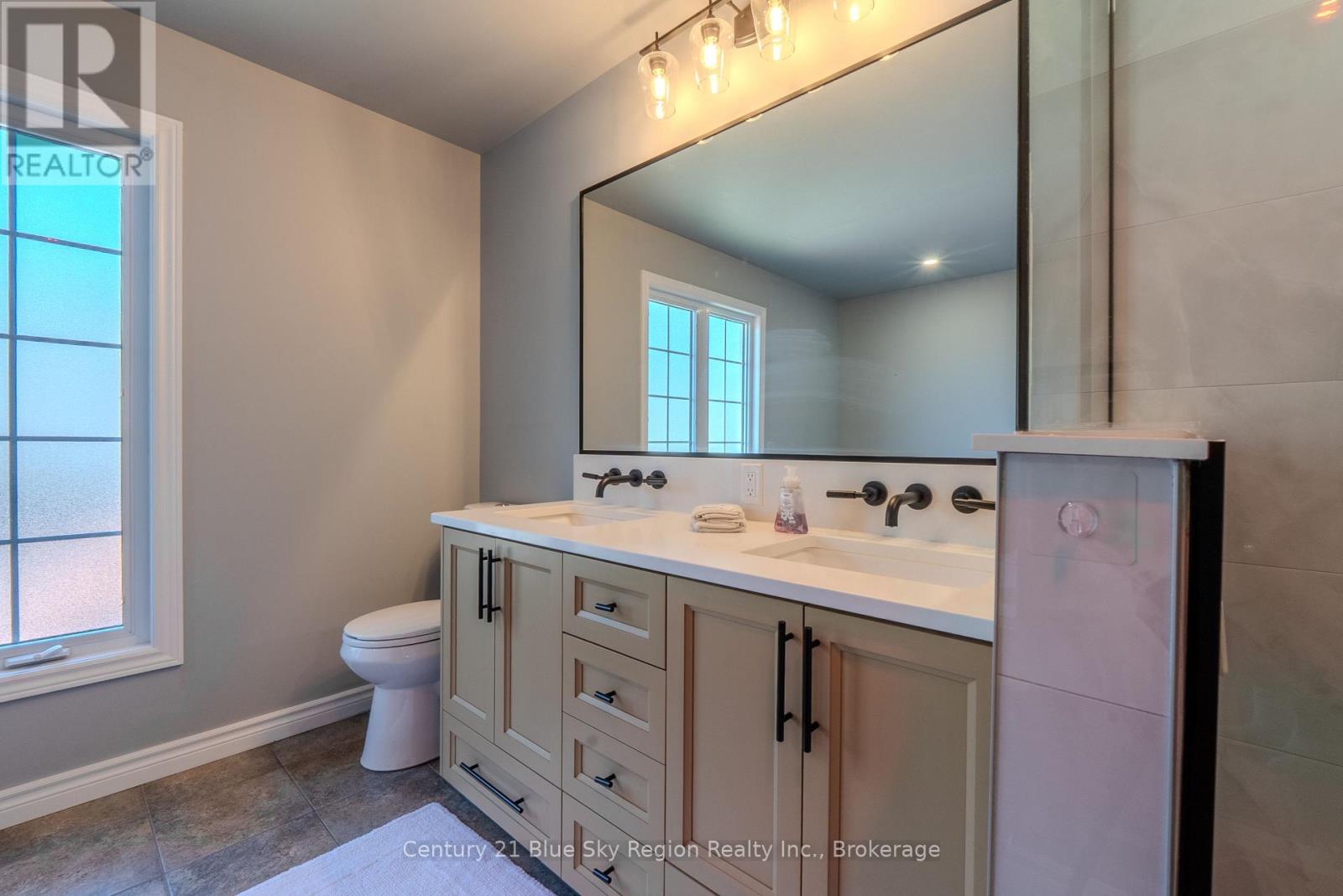 21 STONE MANOR DRIVE - Image 33