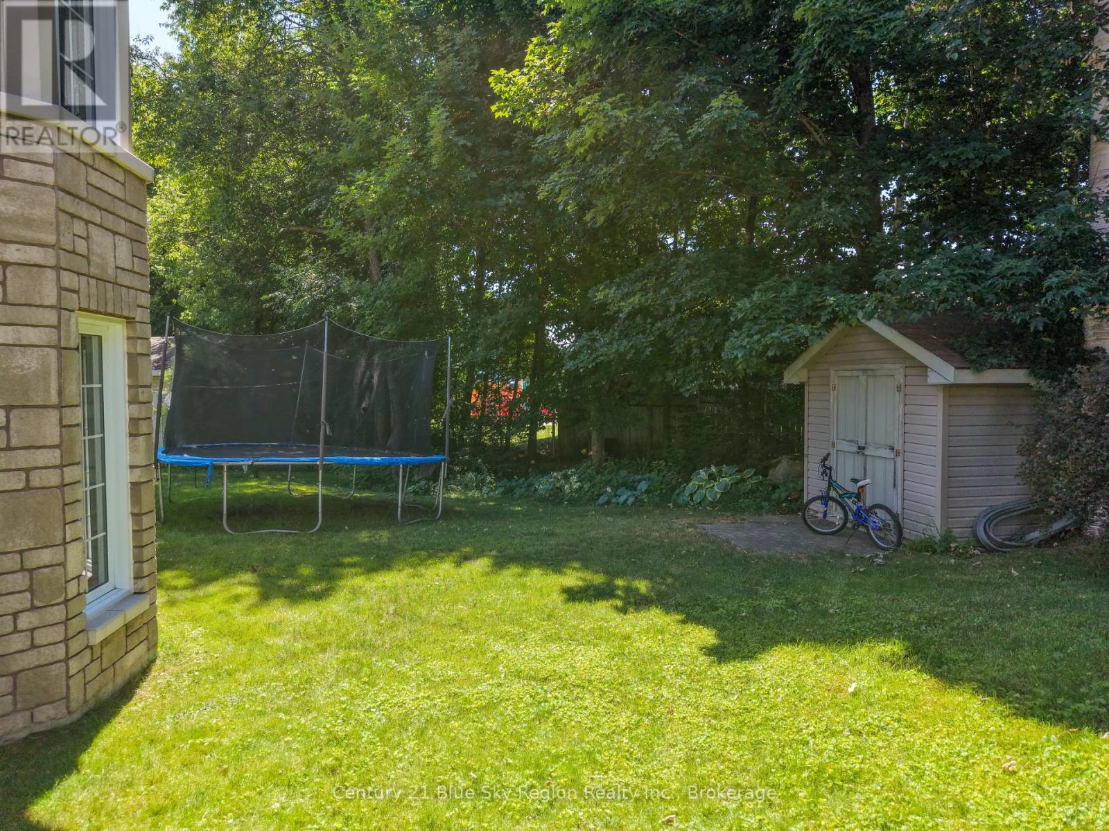 21 STONE MANOR DRIVE - 47