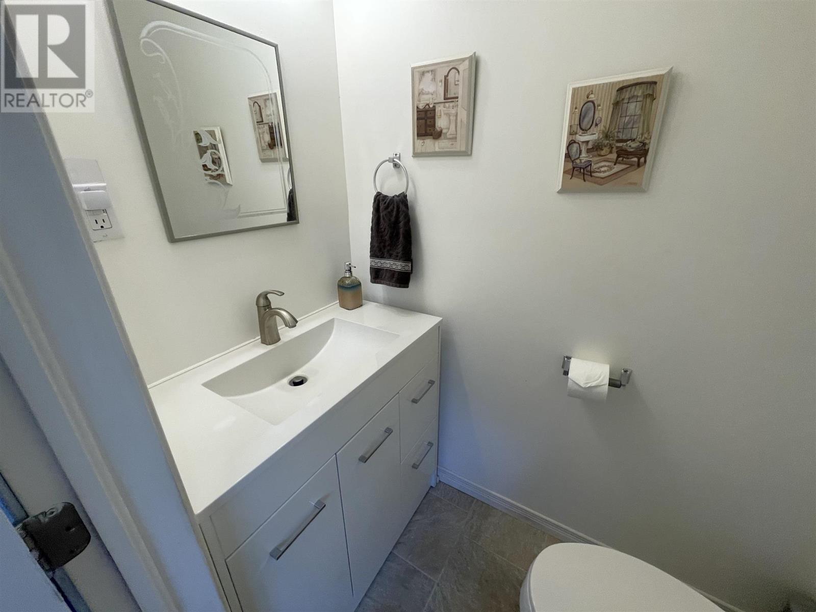 91 Spruce AVE - Image 18