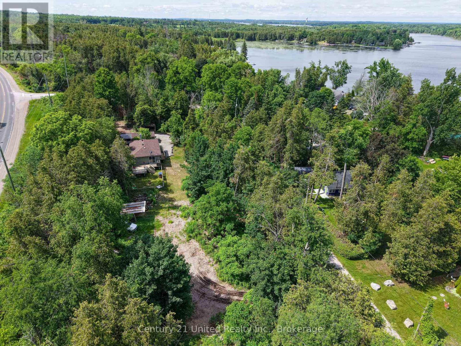 2403 UPPER CHEMUNG DRIVE - Image 38