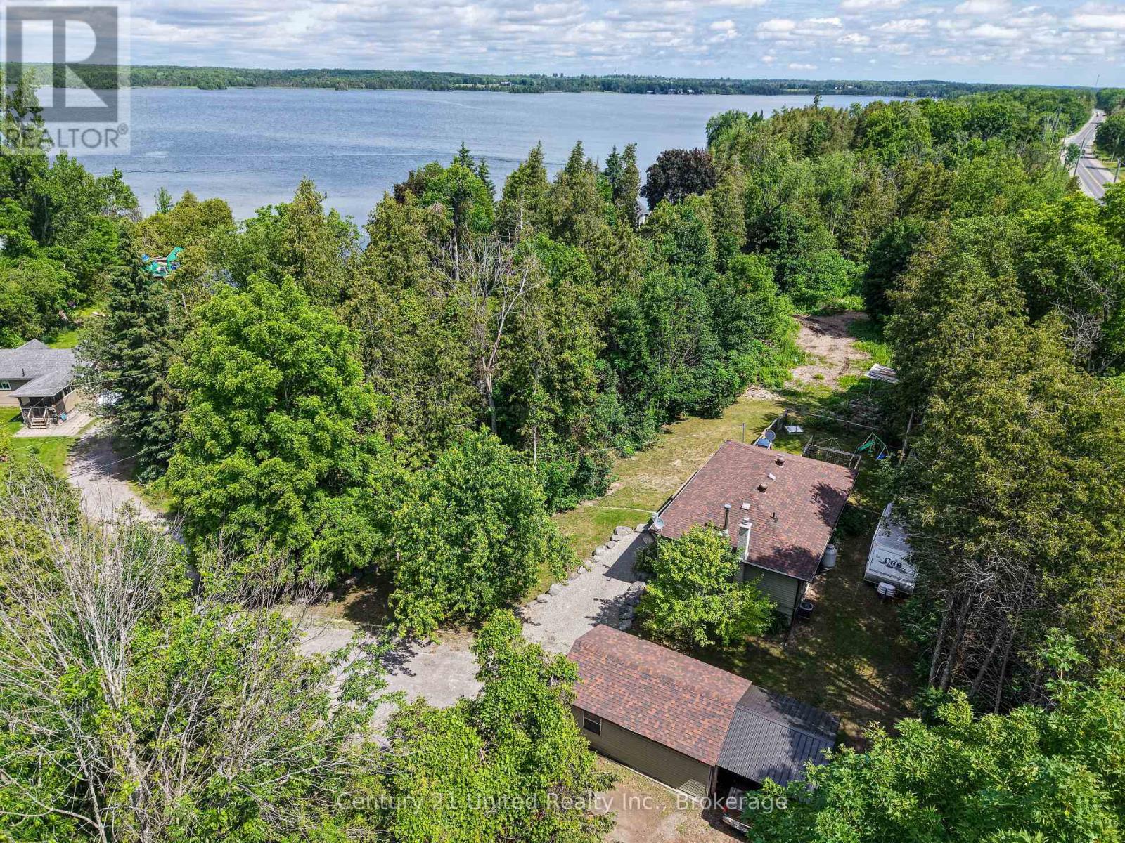 2403 UPPER CHEMUNG DRIVE - Image 44