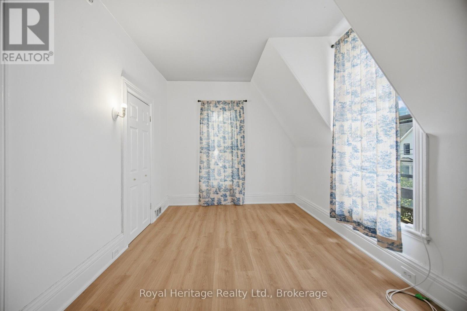 117 NELSON STREET - Image 18