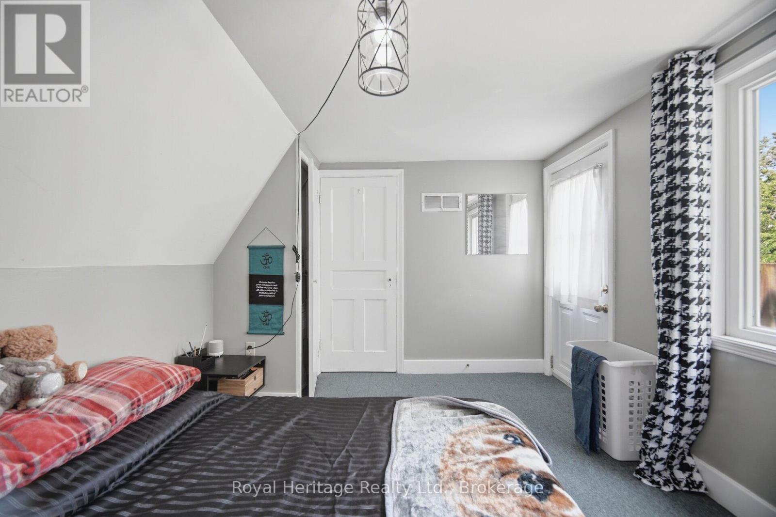 117 NELSON STREET - Image 28