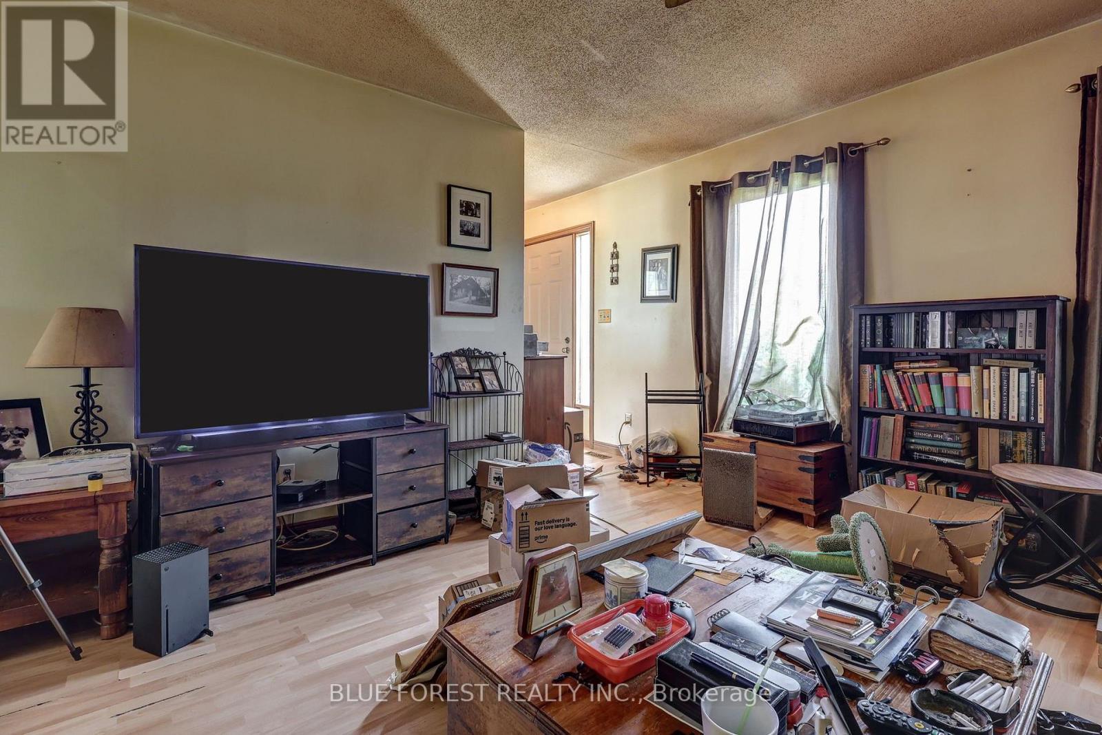 37 MELANIE DRIVE - 13