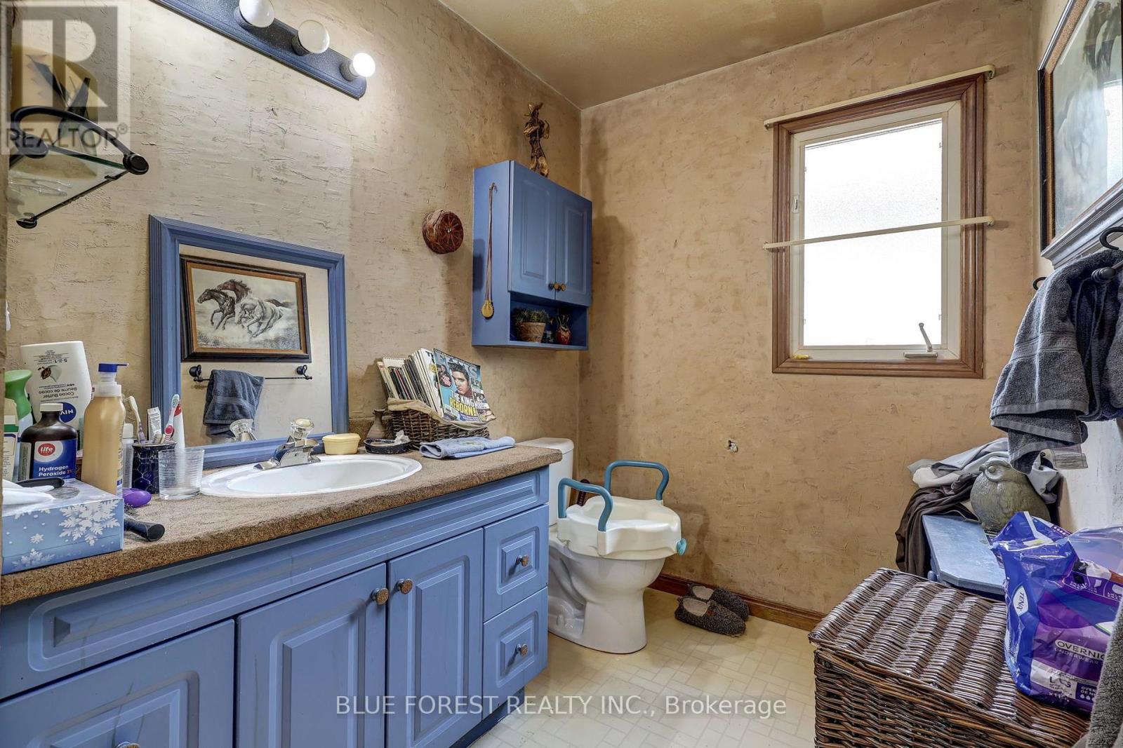 37 MELANIE DRIVE - 19