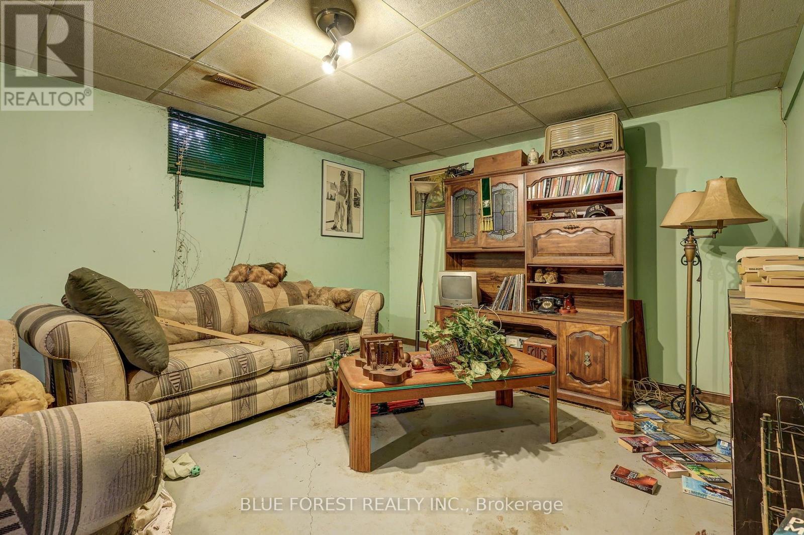 37 MELANIE DRIVE - 23