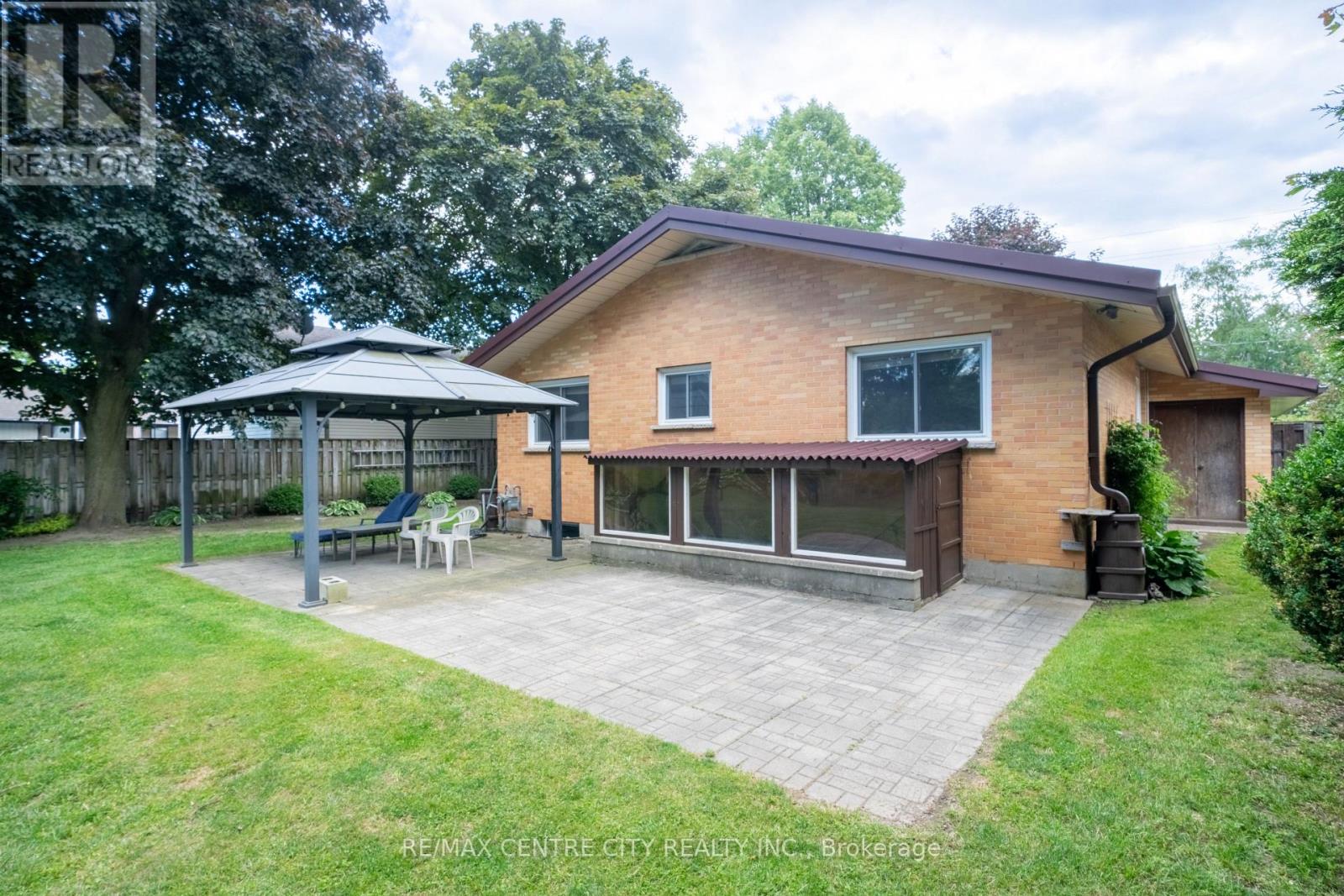 245 DOMINION STREET - 28