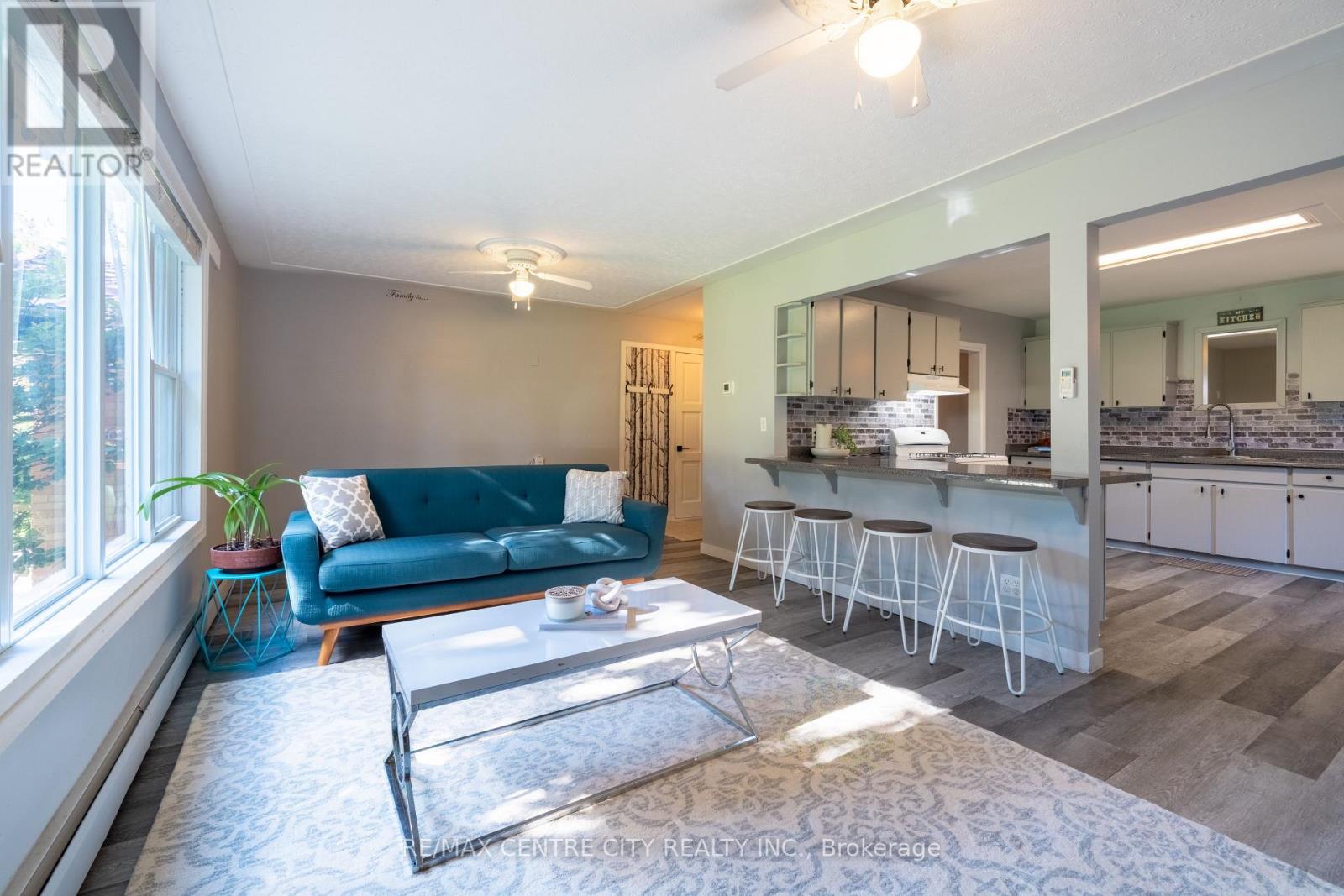 245 DOMINION STREET - 7