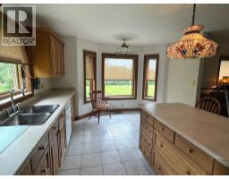 Kitchen - 9773 9th Concession Rd., Essex, ON N8M2X5 Photo 12