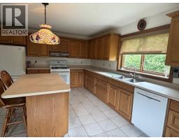 Family room - 9773 9th Concession Rd., Essex, ON N8M2X5 Photo 11