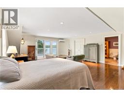 916 Riverside Drive, photo 9