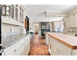 916 Riverside Drive, photo 13